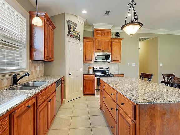 4th image of 1685 San Miguel Dr