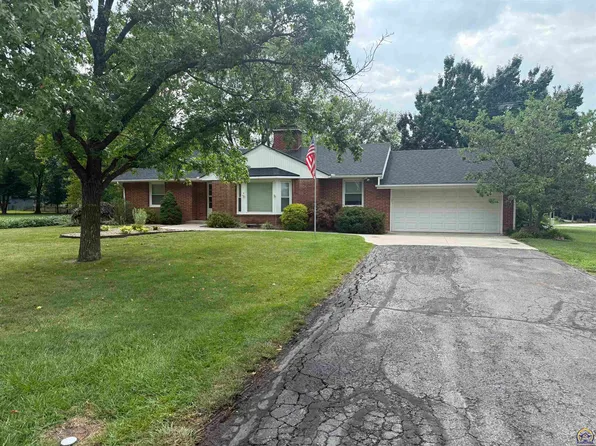 1901 SW Broadview Dr, Topeka, KS 66615