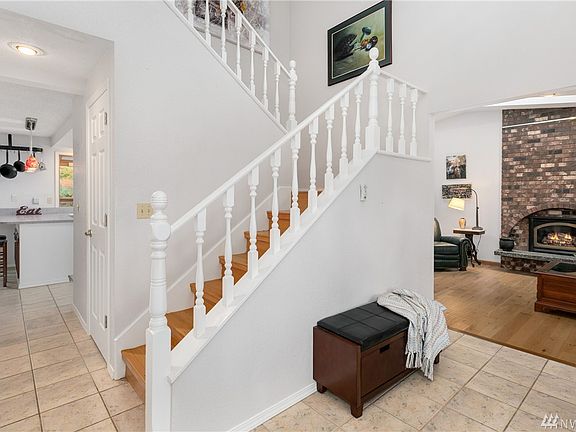 Entry with high ceilings