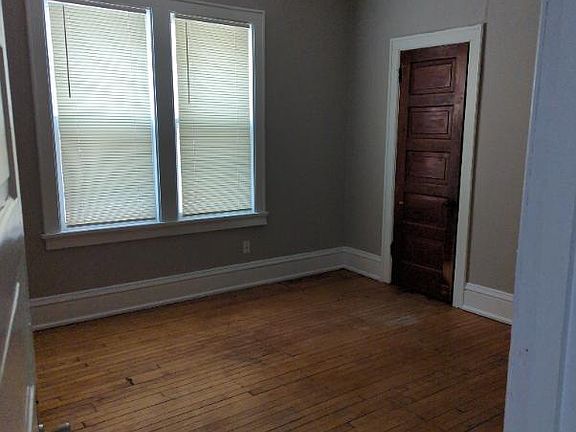 4th image of 2623 N Palmer St #2623