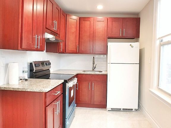 5th image of 25-36 41st St #2M