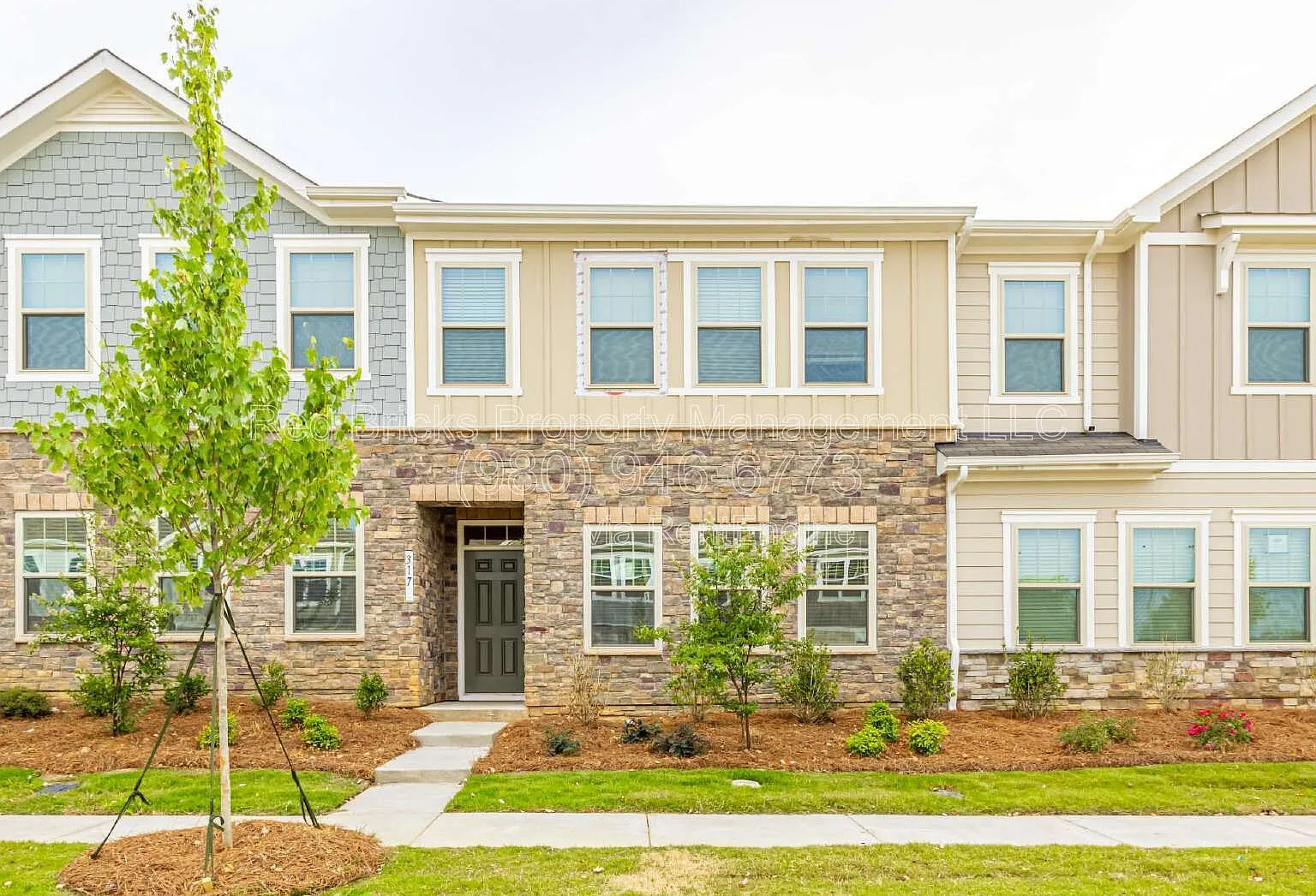4 bed, 3.5 bath, 2267 sqft, $2,195 — Photo 1