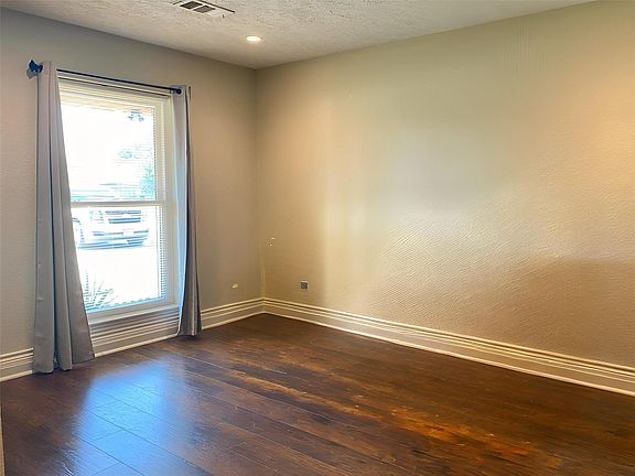 4th image of 14131 Woodforest Blvd