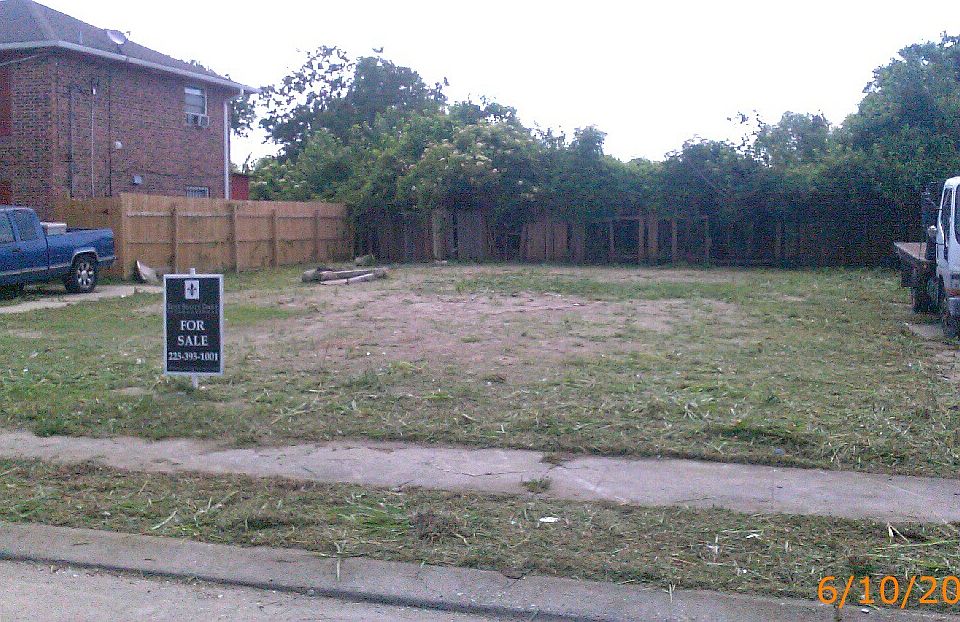 1st image of 2042 Elizardi Blvd