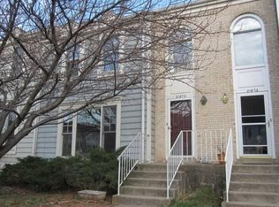 21870 Broadleaf Sq, Sterling, VA 20164