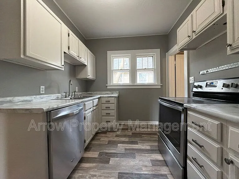 5318 Stockwell St #5318 STOCKWELL STREE — Photo 4