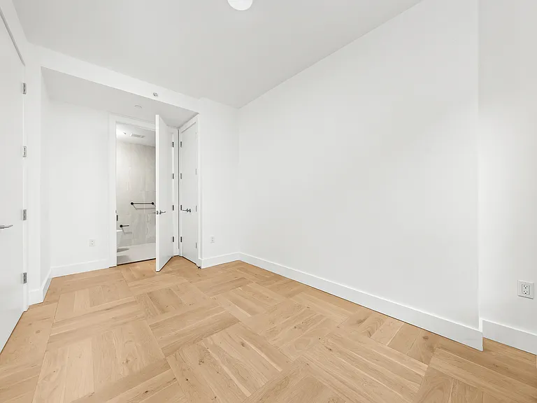 526 Baltic St #2D — Photo 6