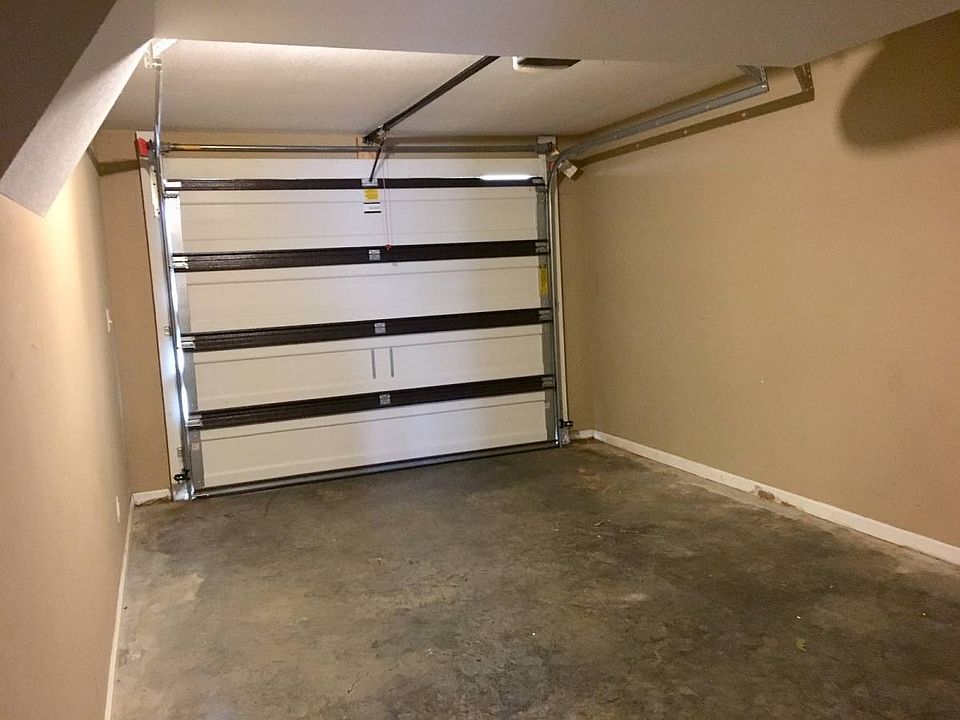 1st image of 1723C Thistlewood Dr