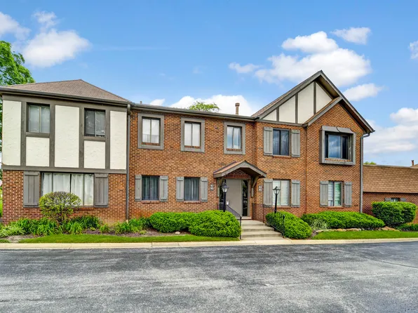 93 Parliament Dr E #93, Palos Heights, IL 60463