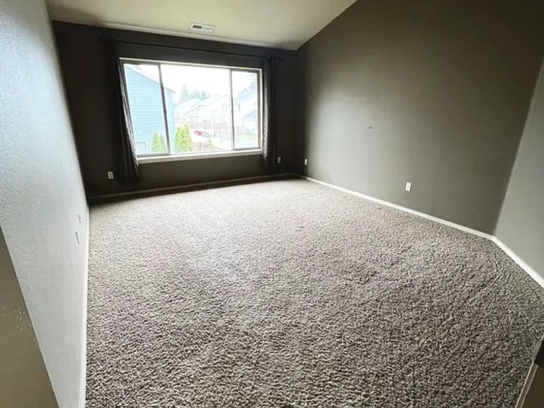 4303 NE 136th Ave — Photo 12