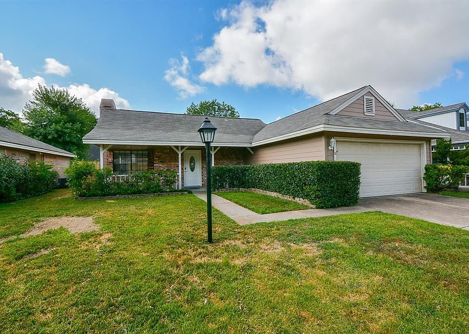 1st image of 10523 Horseshoe Bend Dr