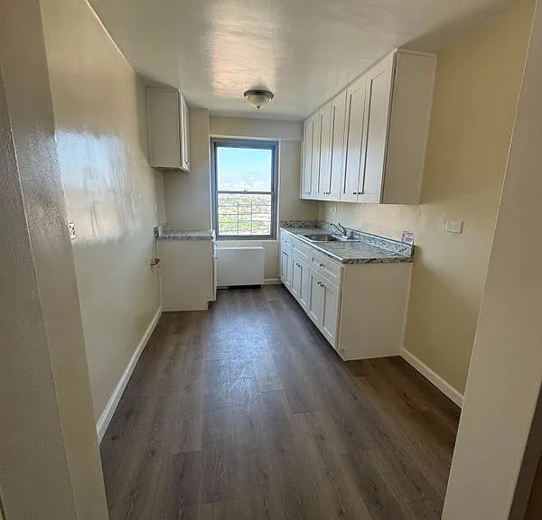 4300 Hutchinson River Pkwy E #23C — Photo 3