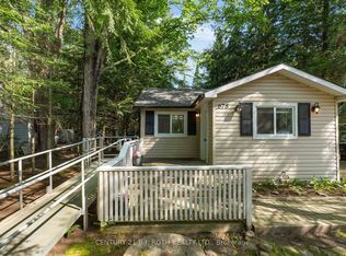 678 Pinegrove Ave, Innisfil, ON L9S2K4