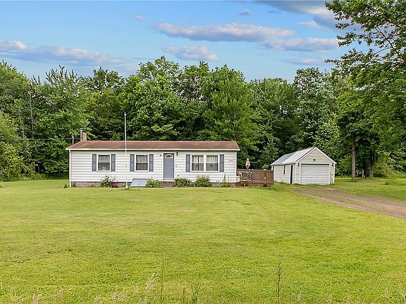 2nd image of 688 Harris Hill Rd