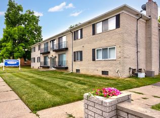 Pleasantview Manor Apartments, Fraser, MI 48026