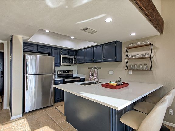 3rd image of 157 Comanche Point