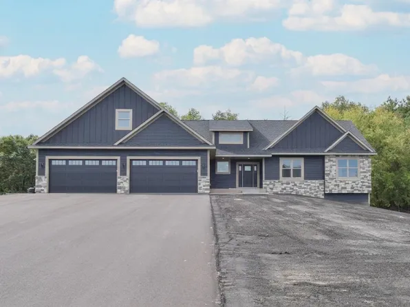 17950 Staples St NE, Ham Lake, MN 55304