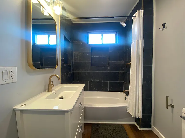 303 W Watauga Ave — Photo 13