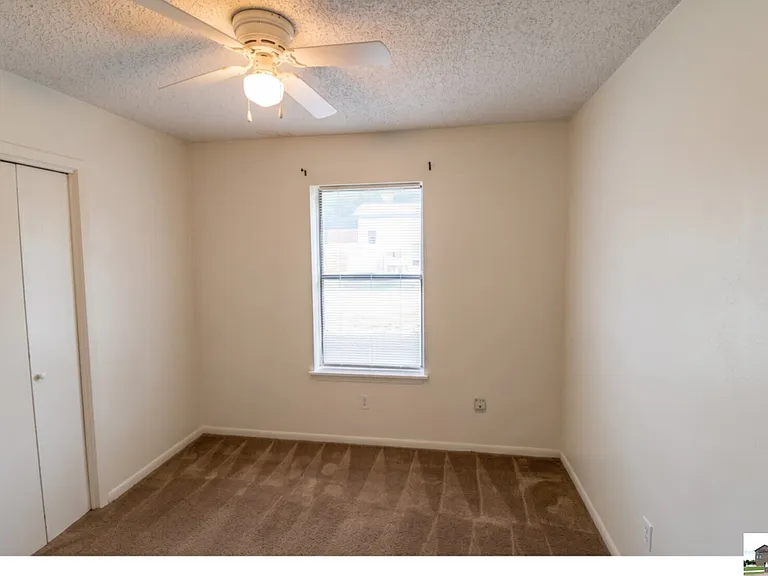 703 Traci Dr — Photo 4