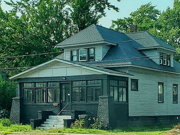 3rd image of 530 E Apple Ave #1