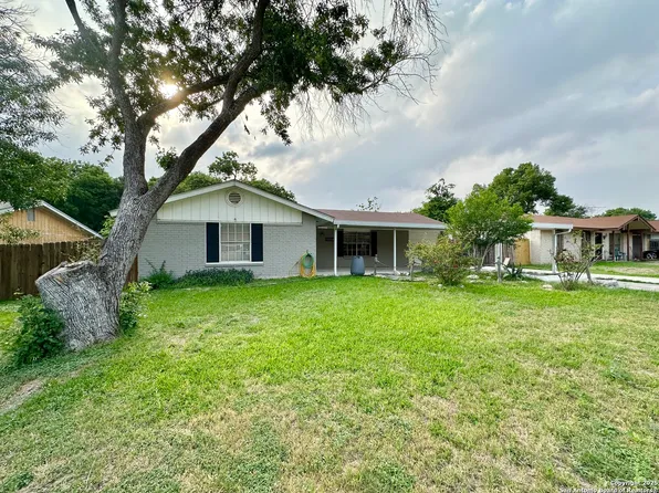 4835 Castle Sword, San Antonio, TX 78218