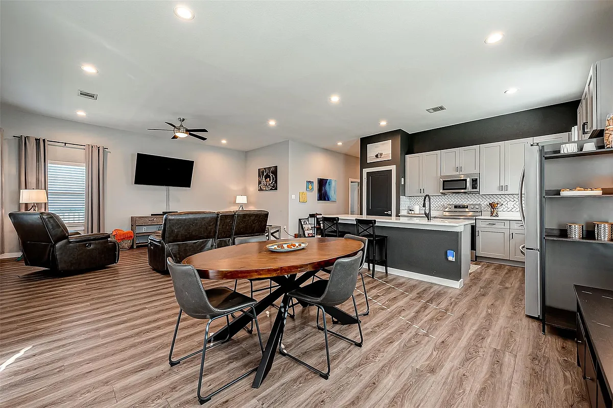Building Photo - 108 Bay Oaks Dr