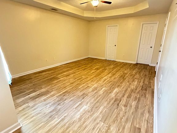 5th image of 508 Timberwind Dr