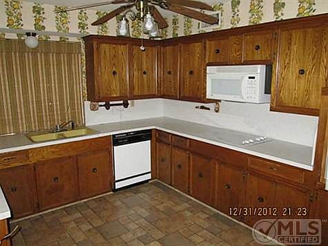 3rd image of 5703 Pecan Grove Dr