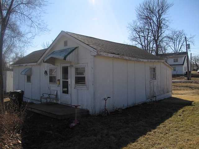 1st image of 1007 N Edgar St