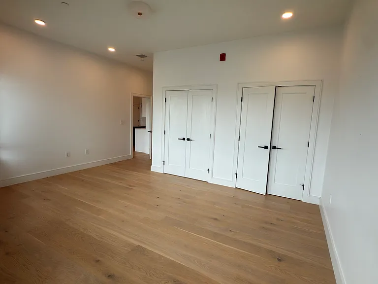 50 Leo M Birmingham Pkwy #604F — Photo 26