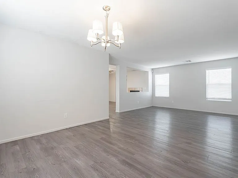 5531 Doubleday St — Photo 7