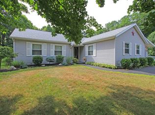 2 Woodridge St, Albany, NY 12203