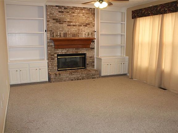 5th image of 7319 Hardin Oak Dr