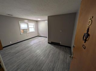 2 James Pl UNIT 5, Bloomington, IL 61701