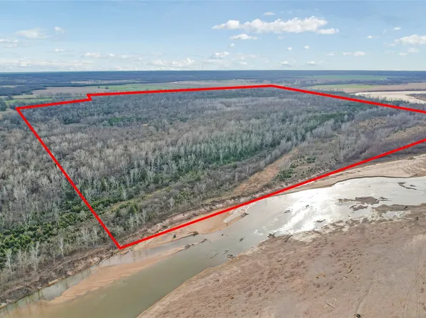 9891 W Farm Road 906, Powderly, TX 75473