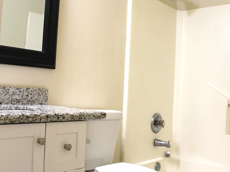 16014 Clayton Green Dr — Photo 11