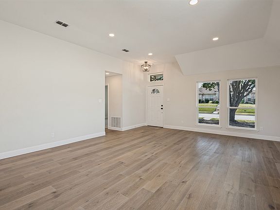 3rd image of 5849 Baker Dr