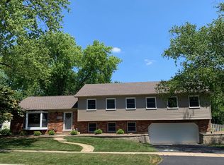 2257 Deerfield Way, Geneva, IL 60134