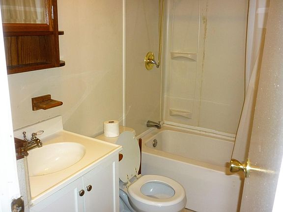 Full Bath