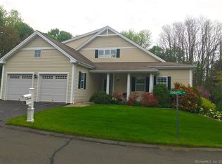 2 Crabapple Row #2, Portland, CT 06480