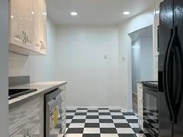23 Meadow Green Cir Unit K, Manalapan, NJ 07726