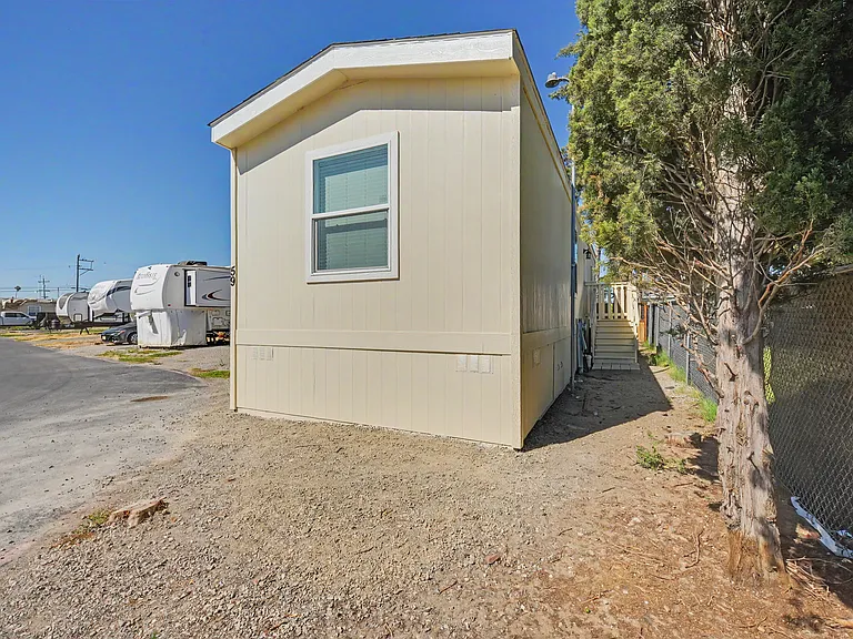 4610 Gateway Rd #1 — Photo 16