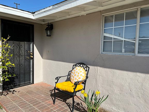 4th image of 1207 E Lemon Ave