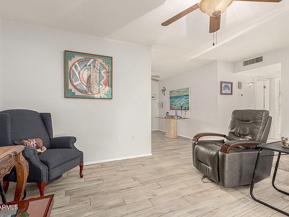 5th image of 10213 W KINGSWOOD Circle