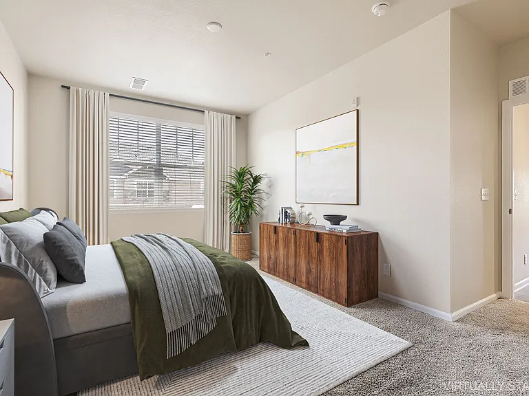 Maple Leaf Townhomes — Photo 2
