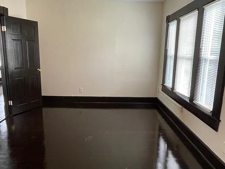 41 Clarendon St #2 — Photo 9
