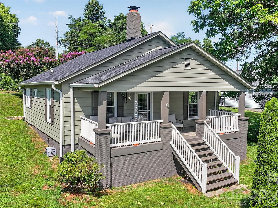 1st image of 106 Lake Dr