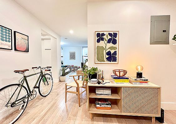 2nd image of 11 Crooke Ave #5C3