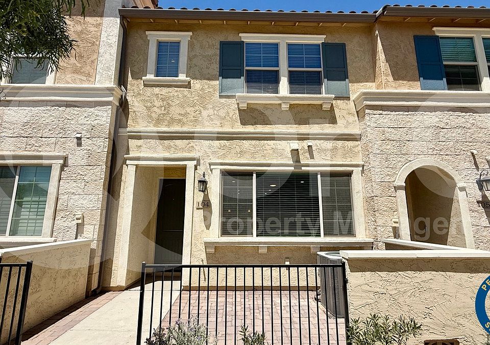 1st image of 2669 S Peppertree Dr #104