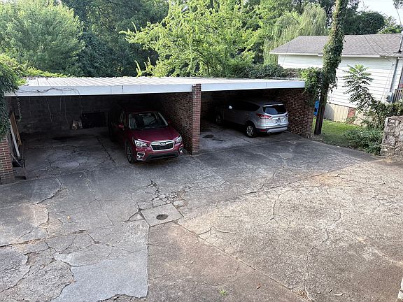 5th image of 716 Forest Ave #2